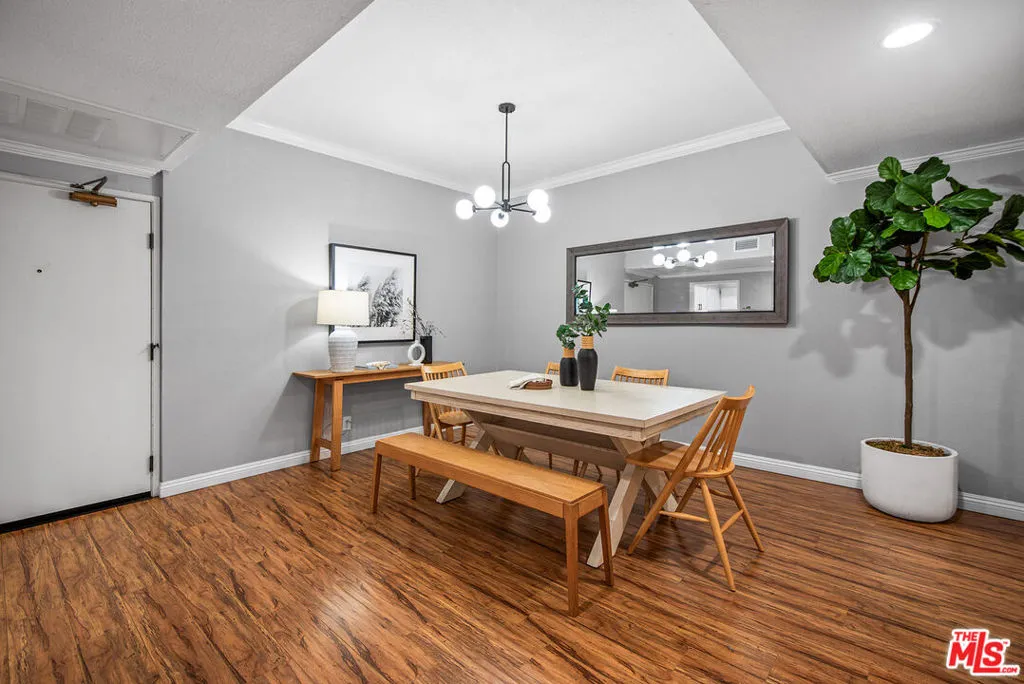 8160 Manitoba Street 208, Playa Del Rey, California 90293 home-pic-4